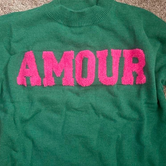 💕 PLUS Sweater 💕 - Picture 4 of 4